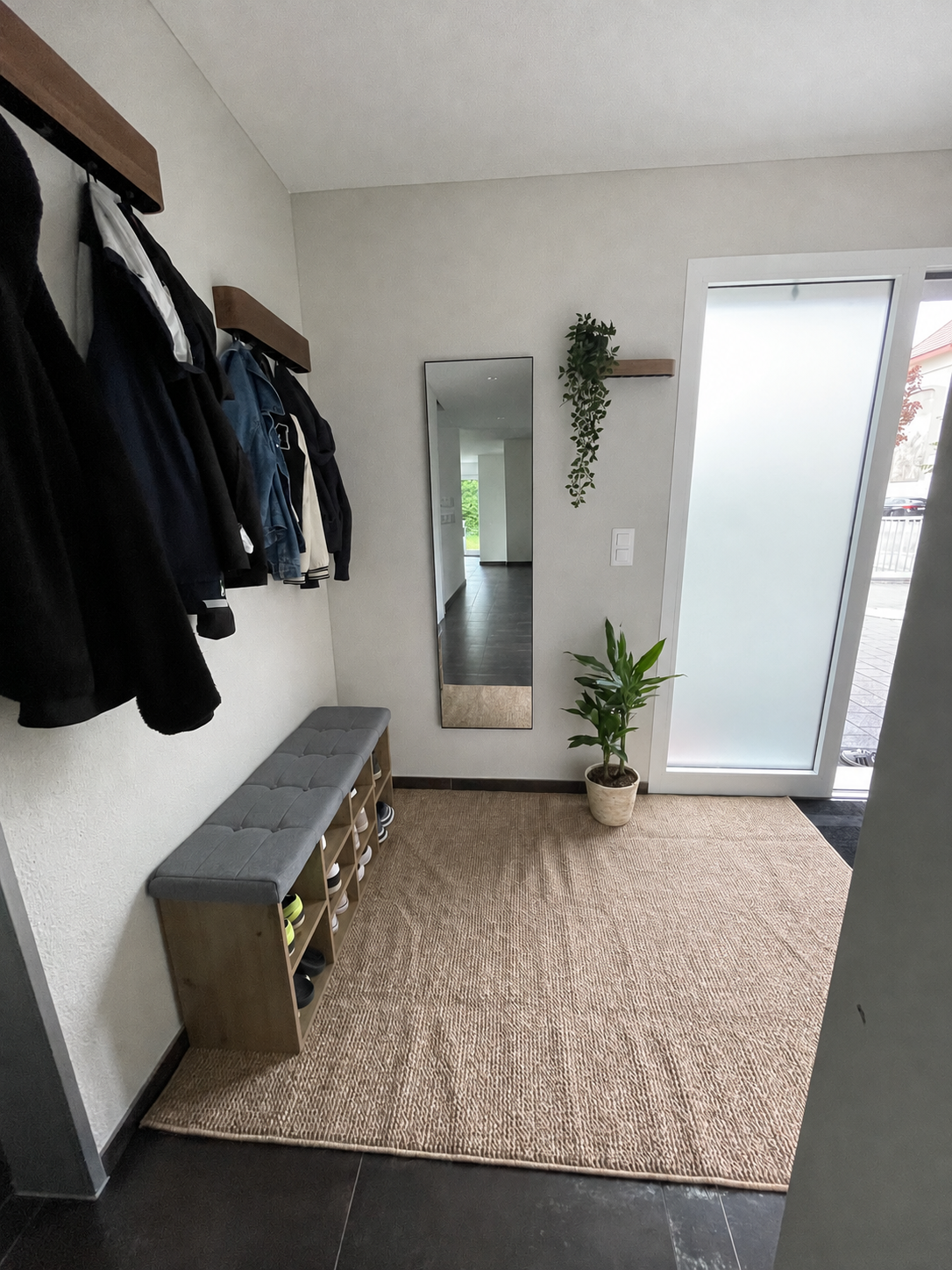 Garderobe nach der Umgestaltung